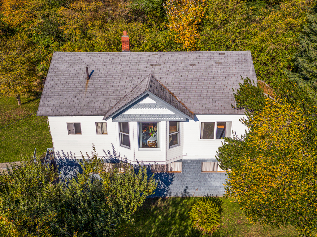 Property Photo: 1124 18th St WA 98225