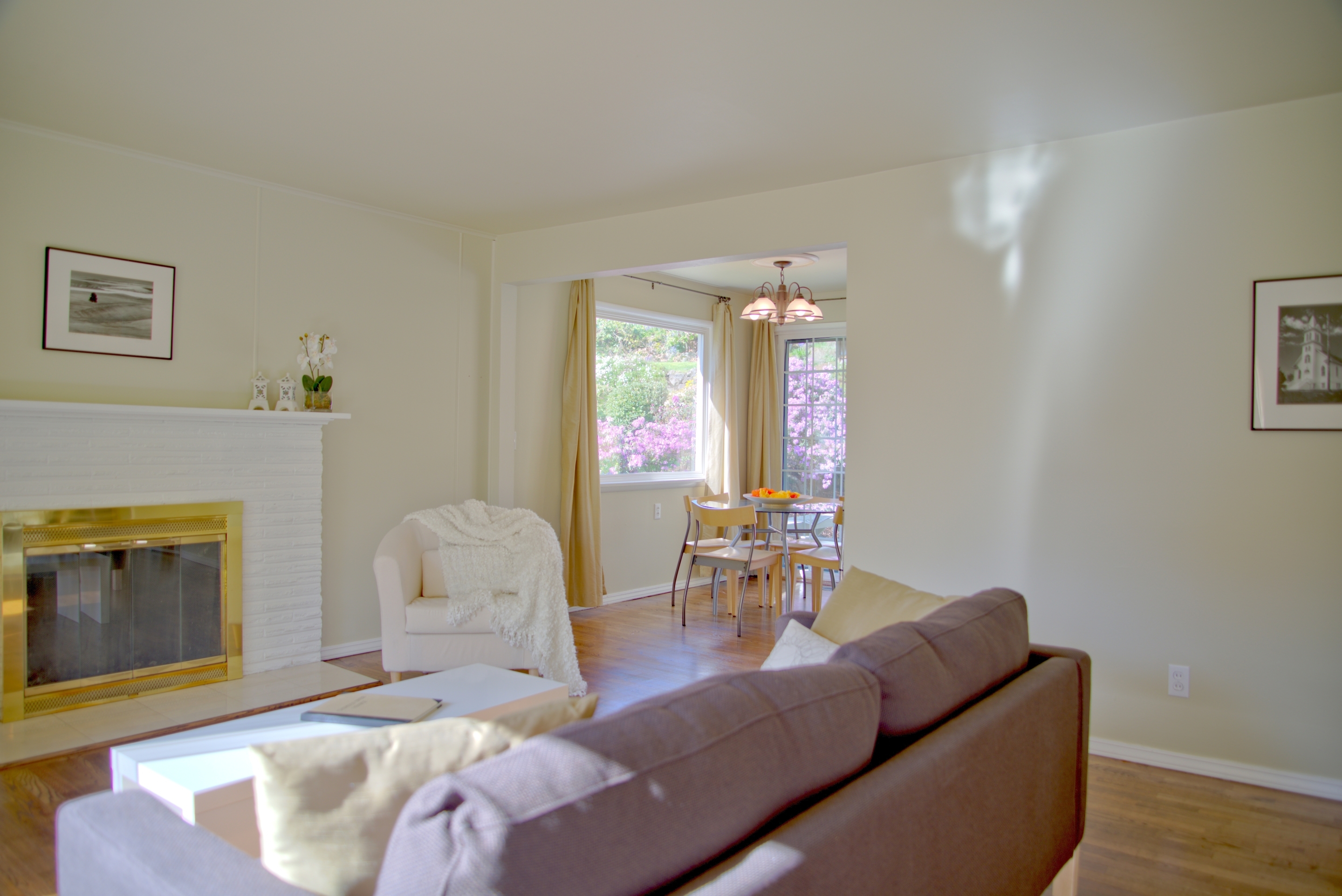 Property Photo: Living room 10425 12th Ave NE  WA 98125 