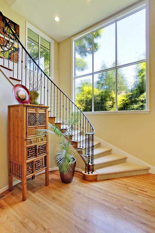 Property Photo: Foyer 8300 SE 82nd Street  WA 98040 