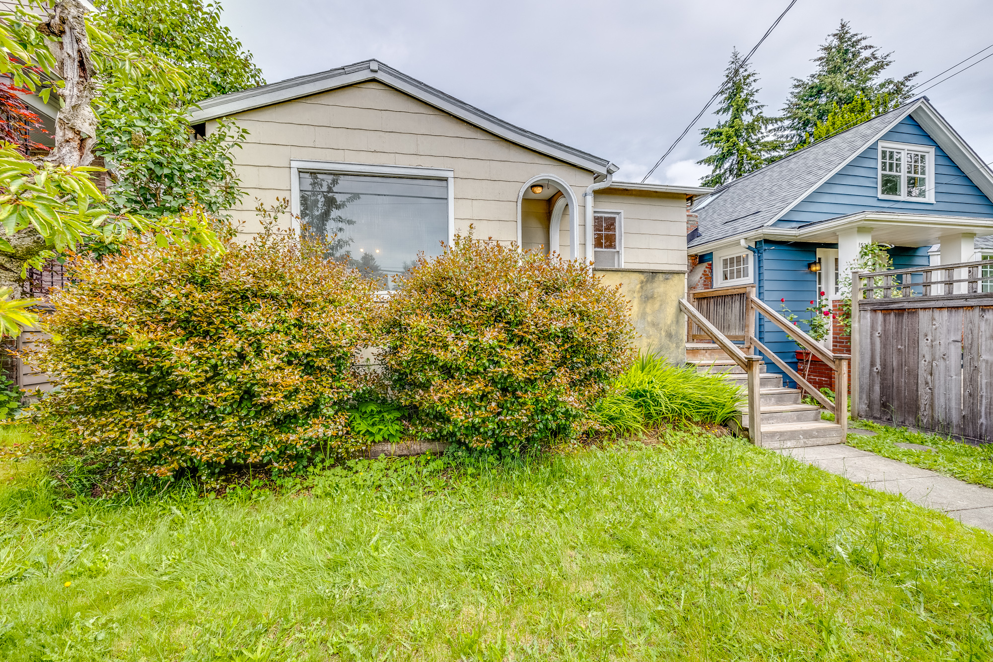 Property Photo: 1520 NE 75th Street WA 98115