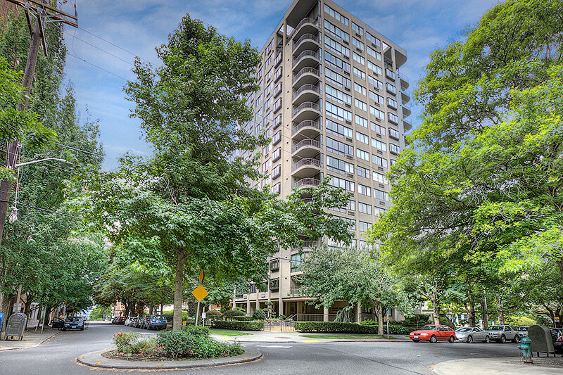 Property Photo: 1120 Spring St 703 WA 98104