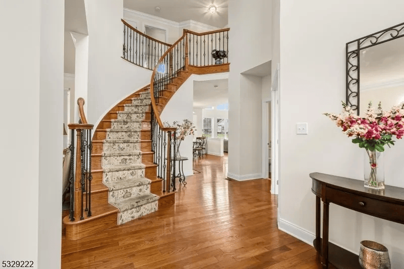 Property Photo: 1 Grant Ct NJ 07822