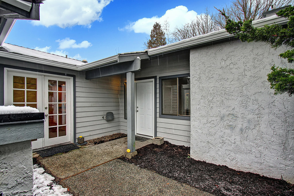 Property Photo: Entry 15914 Village Green Dr D  WA 98012 