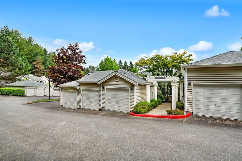 Property Photo: 2300 Jefferson Ave NE H134 WA 98056