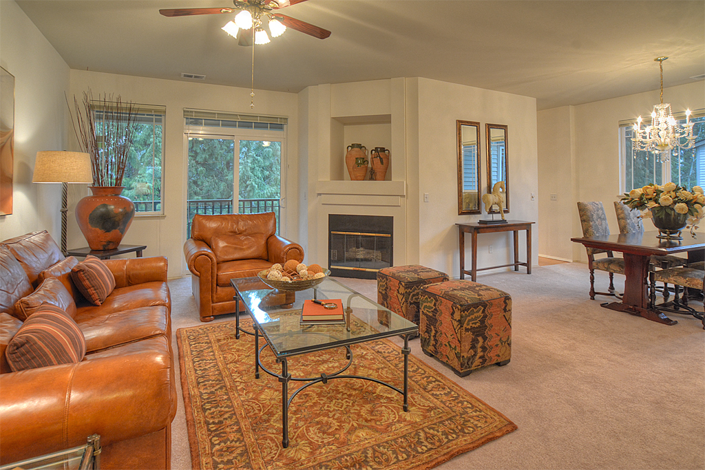 Property Photo: Great room 4411 248th Lane SE WA 98029