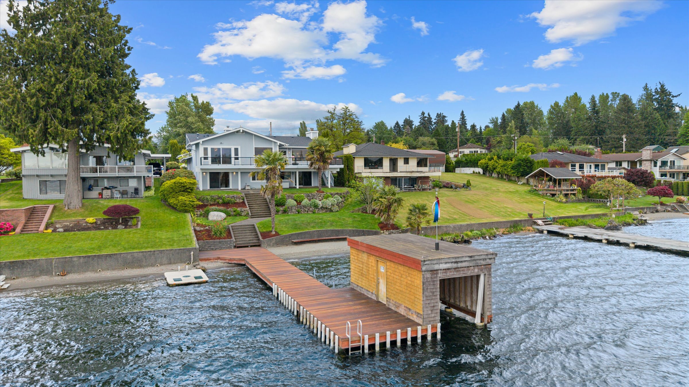 Property Photo: 528 E Lake Stevens Road WA 98258