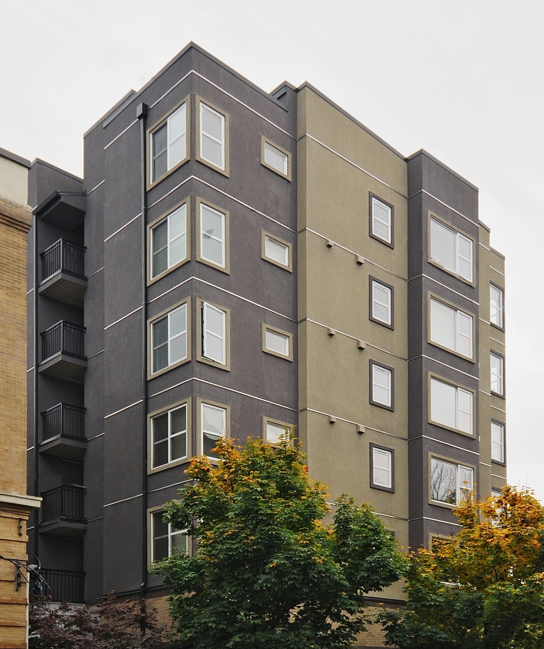 Property Photo: 326 Queen Anne Ave N 602 WA 98109