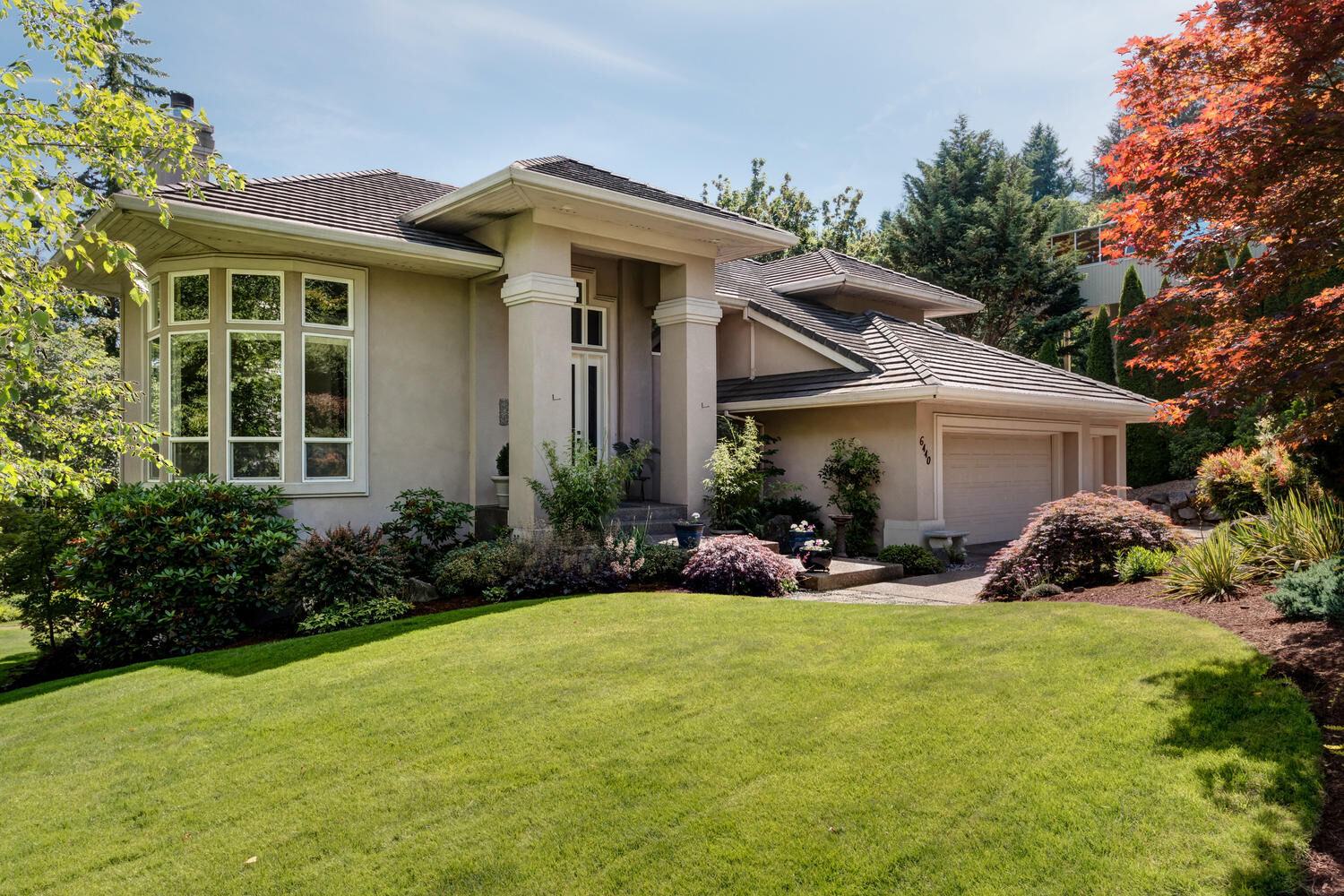 Property Photo:  6440 SW Meade Ct  OR 97225 