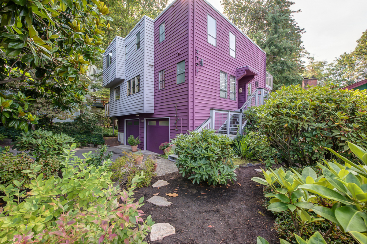 Property Photo: 2731 NE 98th St WA 98115