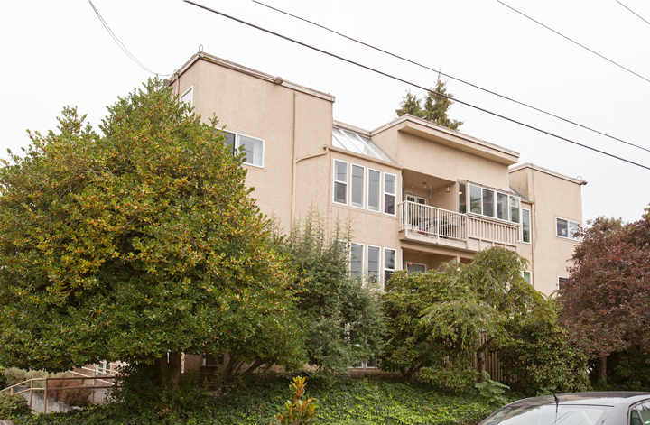 Property Photo:  301 22nd Ave E 5B  WA 98112 