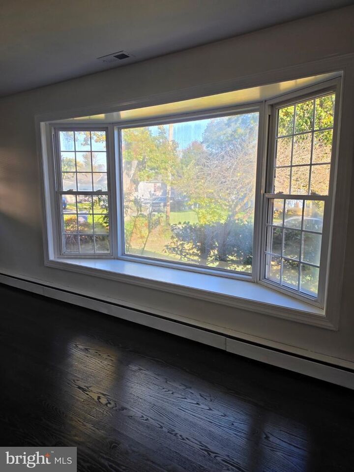 Property Photo: 7914 Dalesford Road MD 21234