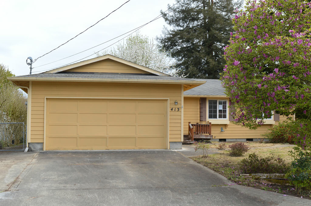 Property Photo: 413 Kincaid Ave WA 98390
