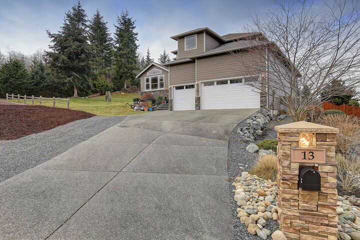 Property Photo: Exteriors 13 Zermatt Ct WA 98282