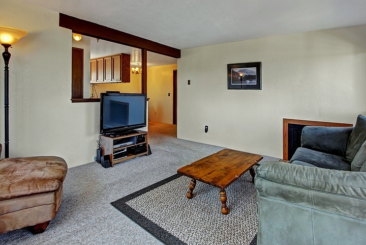 Property Photo: Unit 4460 Winslow Place N  WA 98103 