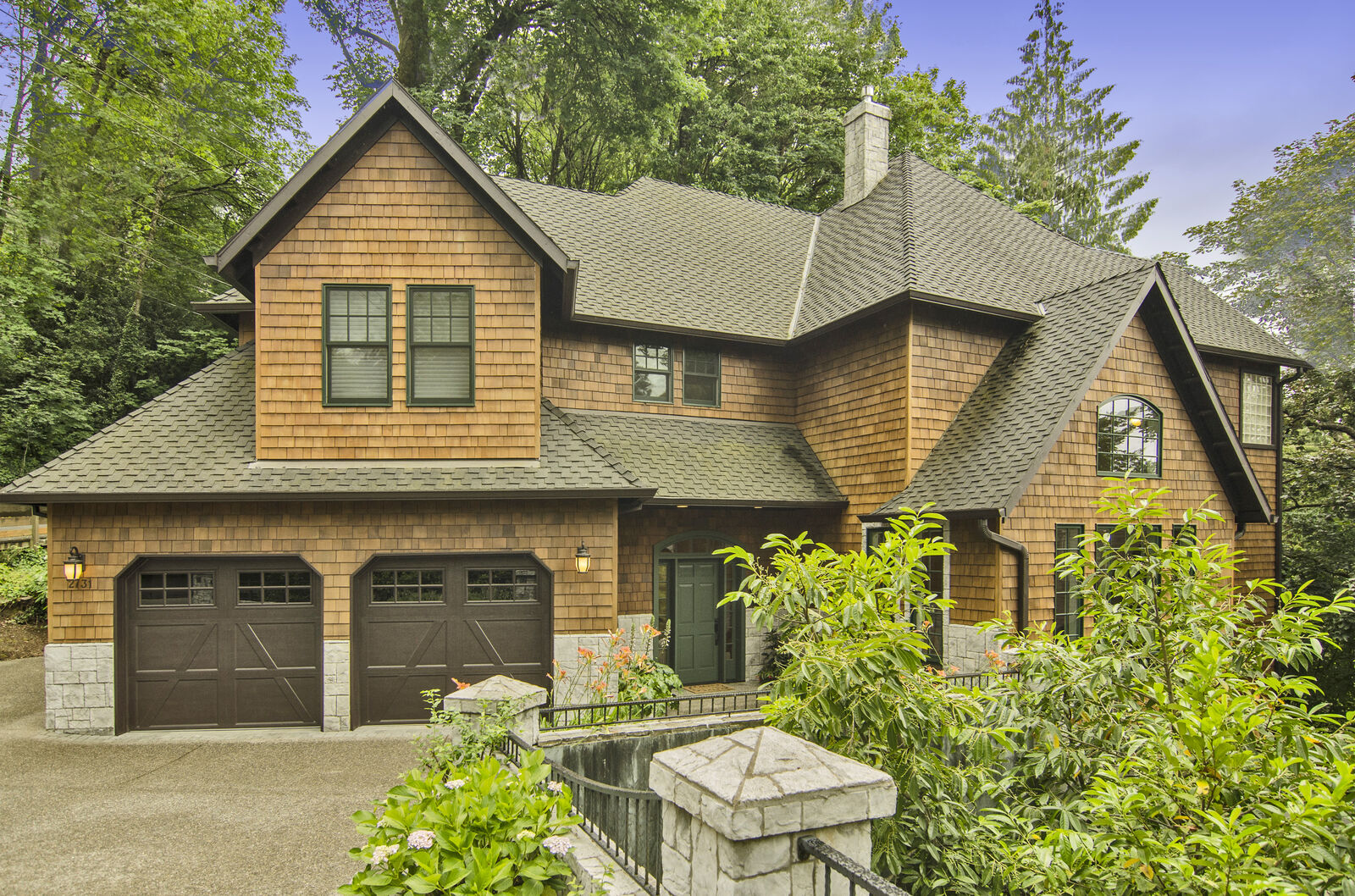 Property Photo: 2731 SW Greenway Ave OR 97201