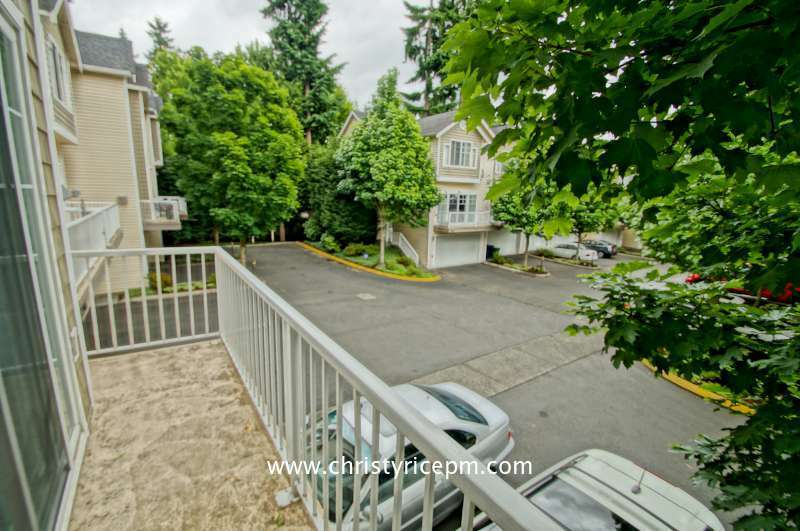 Property Photo:  17904 NE 90th St  WA 98052 