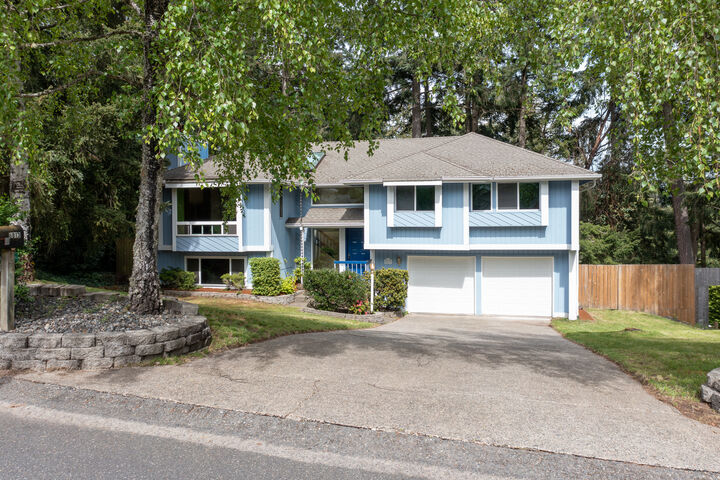 Property Photo:  6813 Twin Hills Dr W  WA 98467 