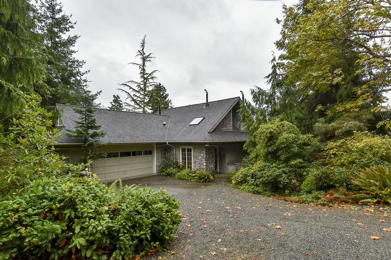 Property Photo: Exterior Front 2133 SW 173rd Place  WA 98166 