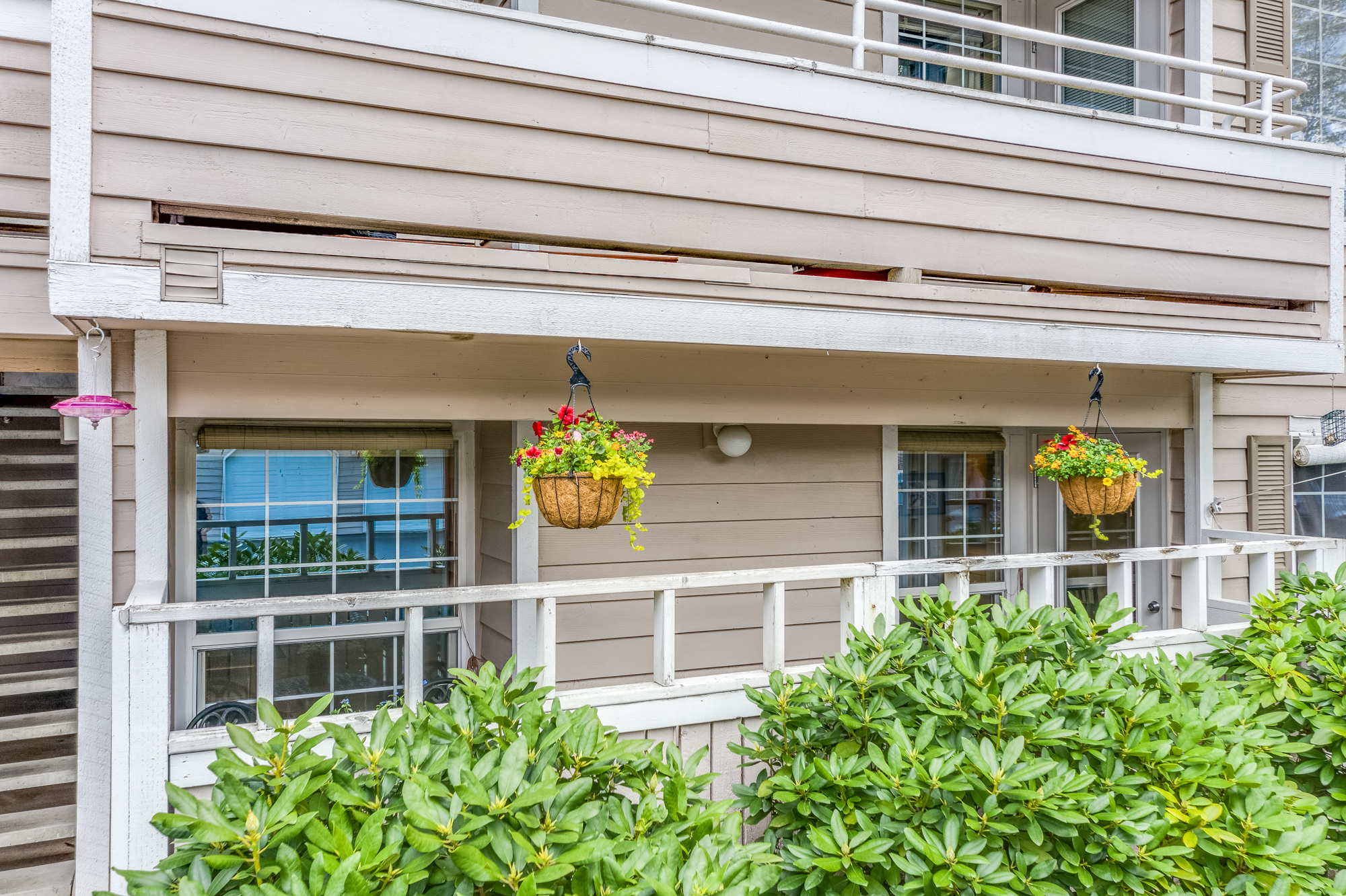 Property Photo: 14058 NE 181st St F102 WA 98072