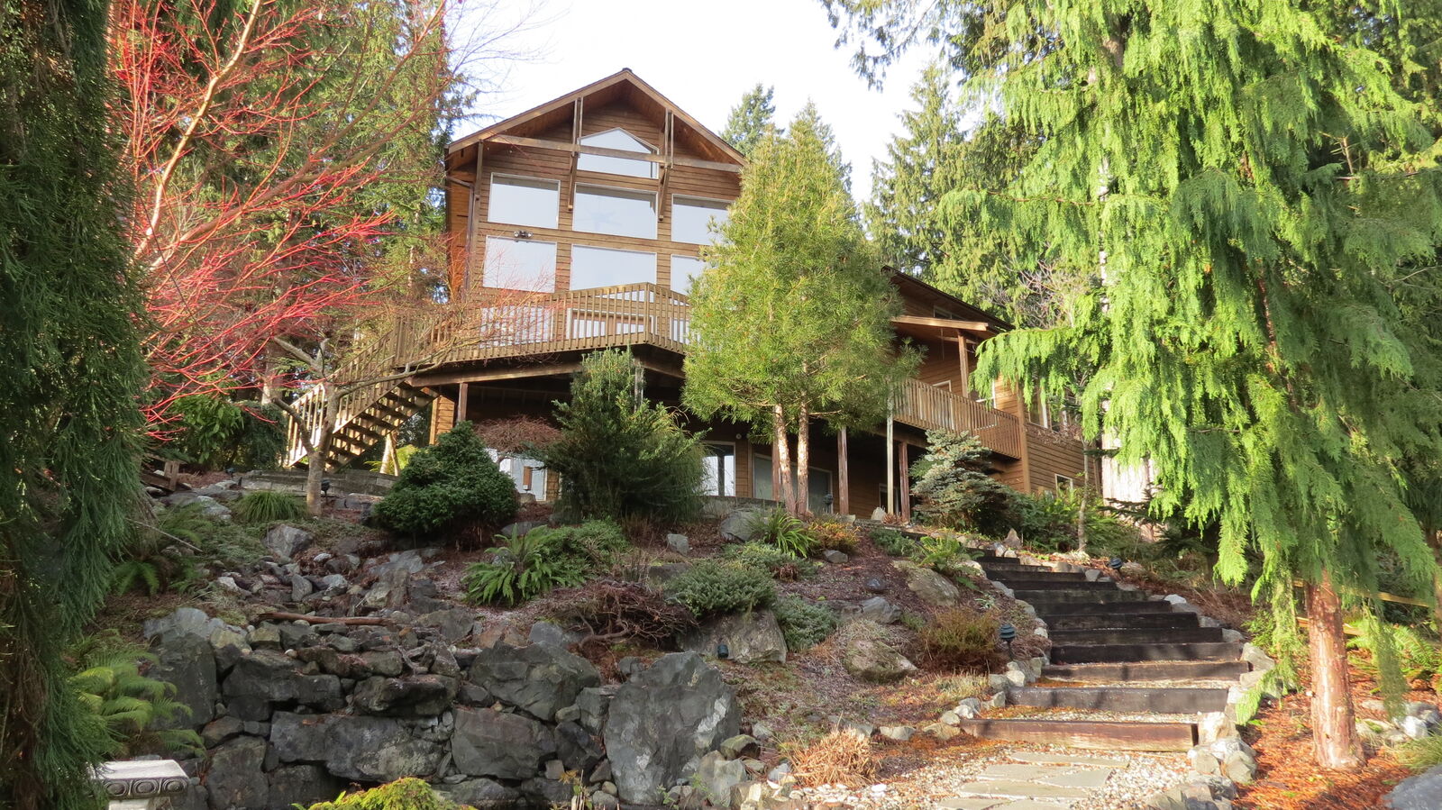 Property Photo: 630 S Davies Rd WA 98258