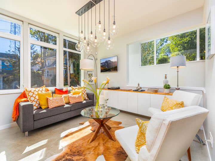 Property Photo: 1820 E Howell St 1820 E  Howell Street  WA 98122 