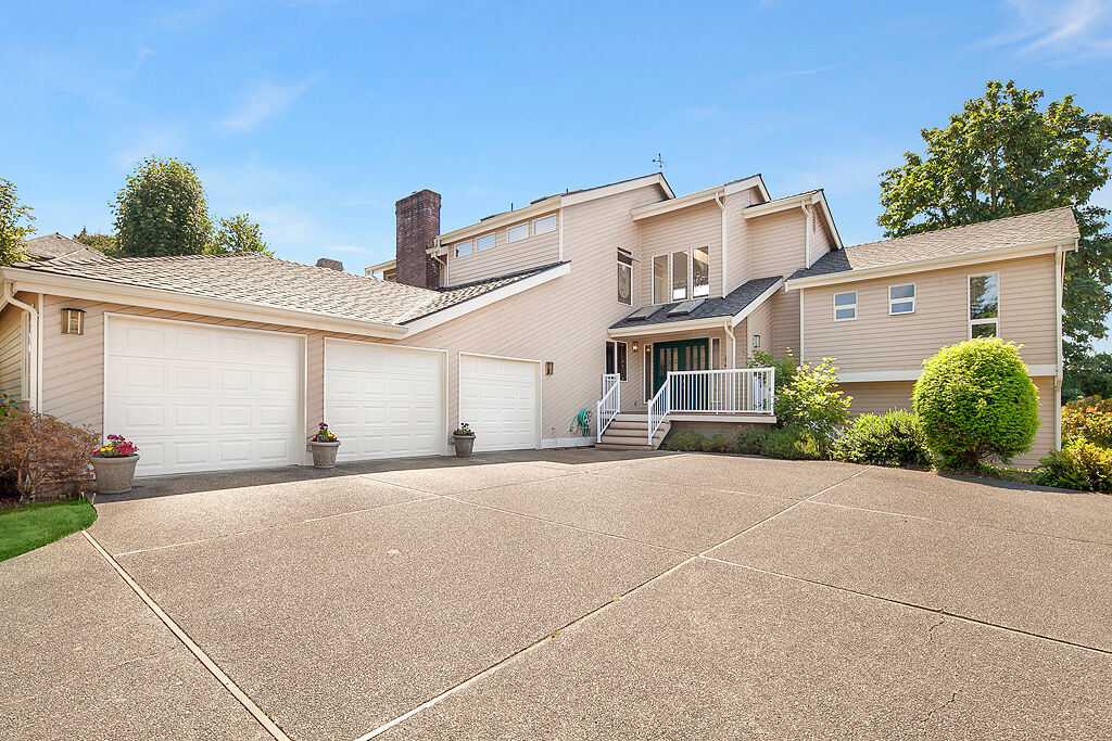 Property Photo:  20719 NE 142nd Street  WA 98077 