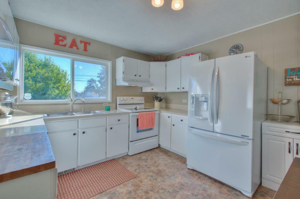 Property Photo: Kitchen 4827 S Thompson Ave  WA 98408 