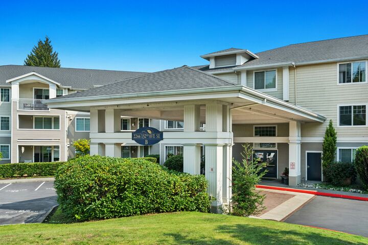 Property Photo:  2244  132nd Avenue SE B208  WA 98005 