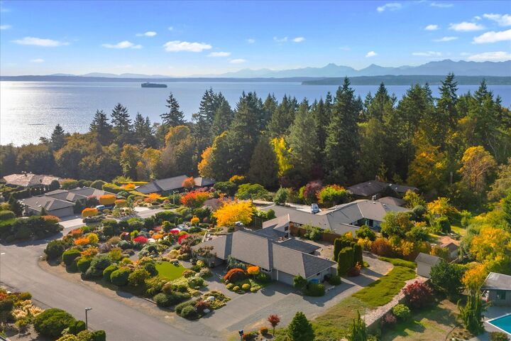 Property Photo: 18507 15th Ave NW WA 98177