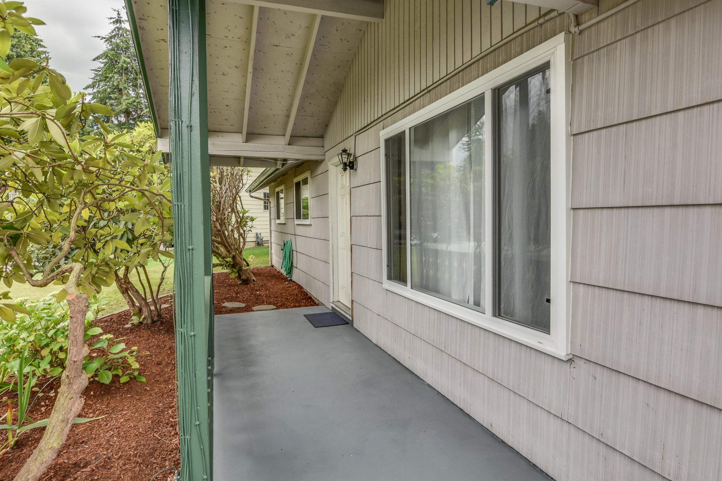 Property Photo: Covered porch 4201 SE 3rd St  WA 98059 