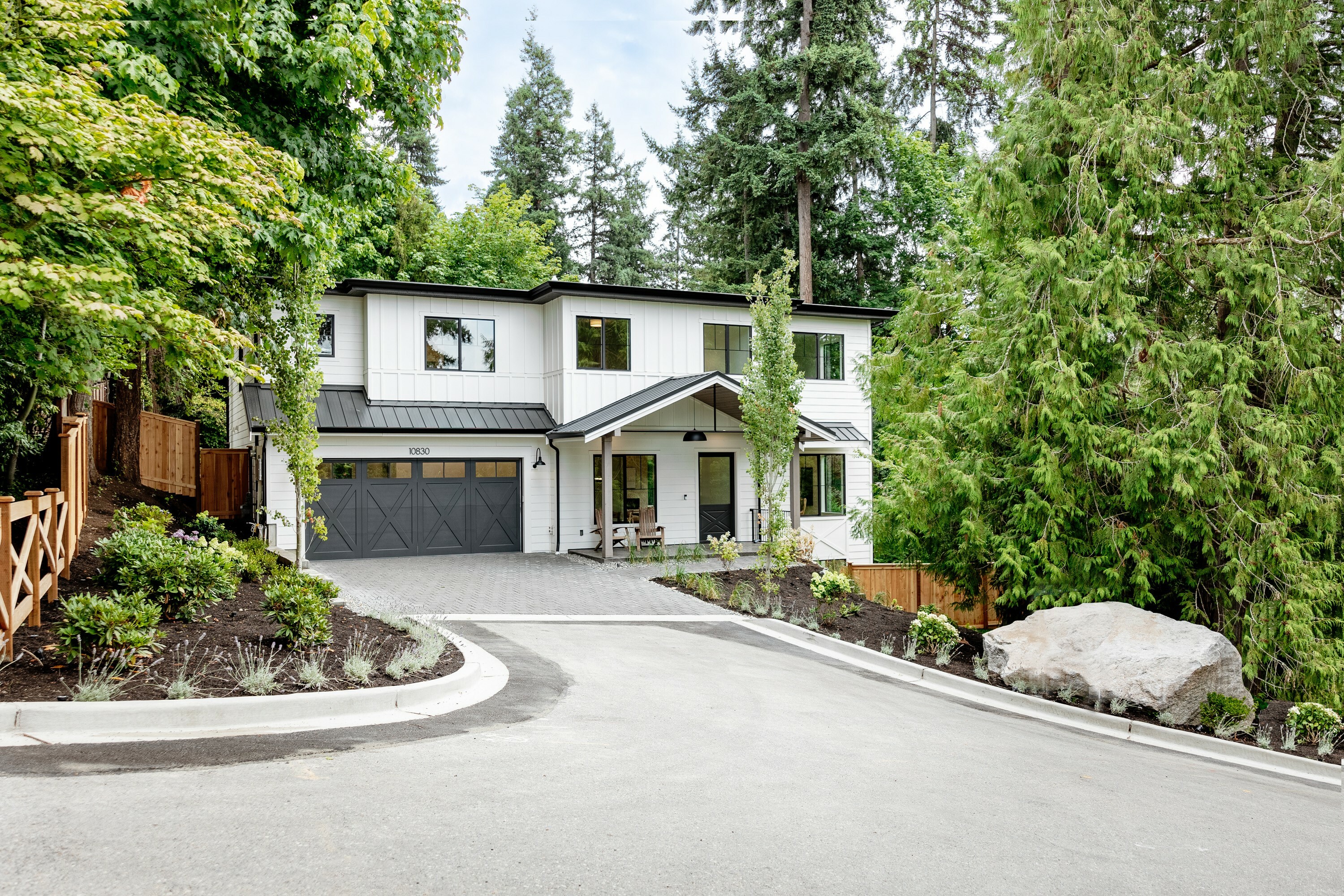 Property Photo: 10830 102nd Avenue NE WA 98033