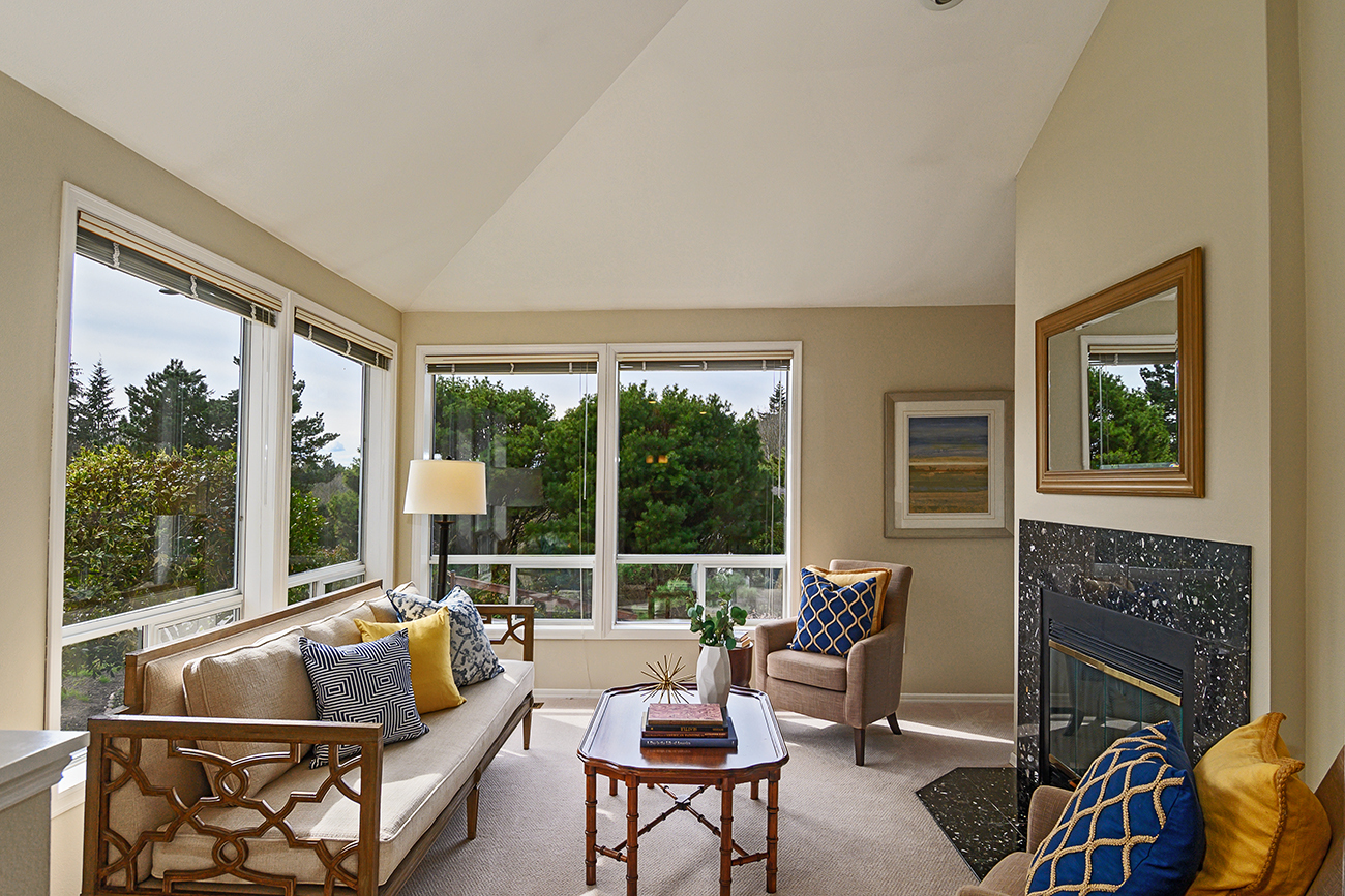 Property Photo: Living Room 300 NW 113th Place  WA 98177 