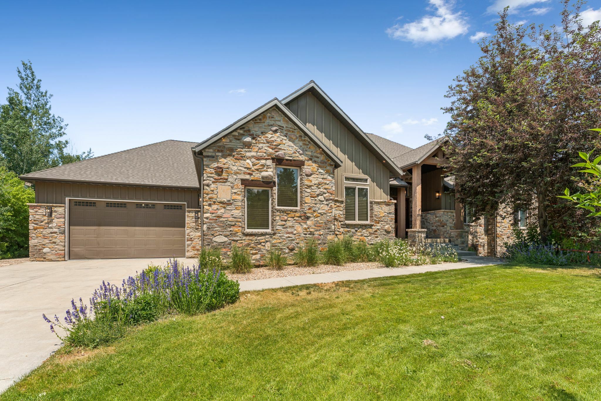 Property Photo: 279 Wild Willow Dr UT 84036