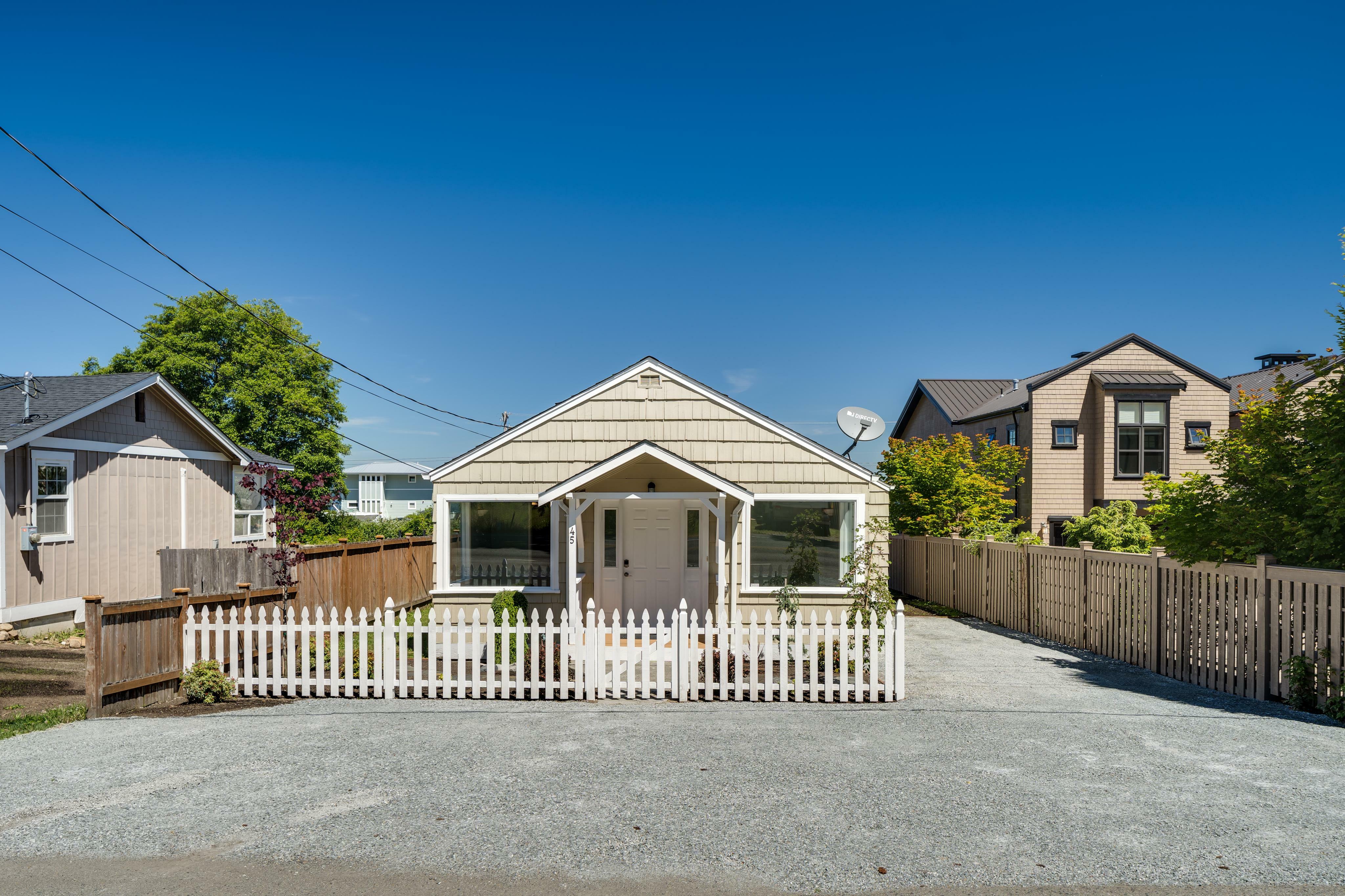 Property Photo: 45 E North Camano Dr WA 98282