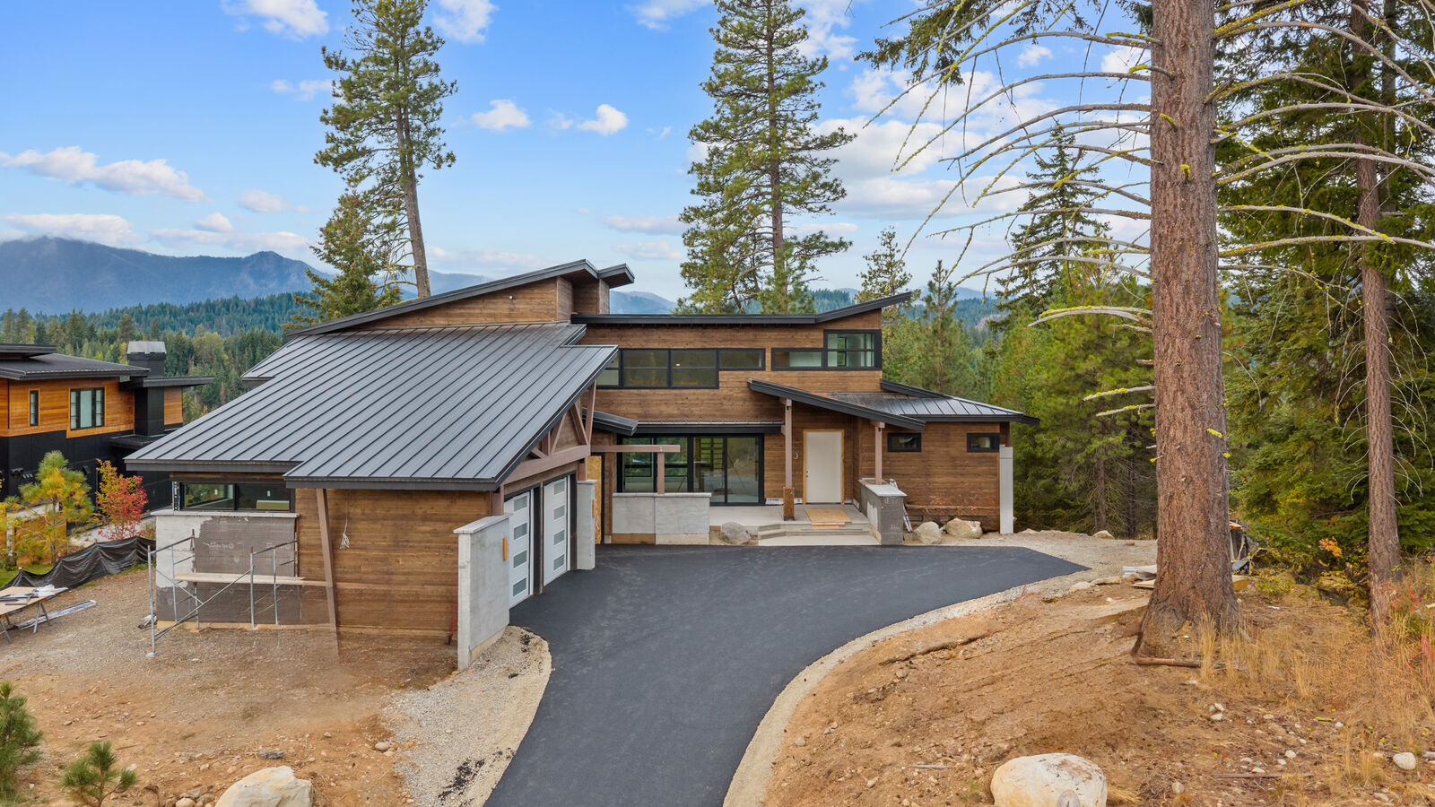 Property Photo:  331  Kokanee Loop  WA 98922 