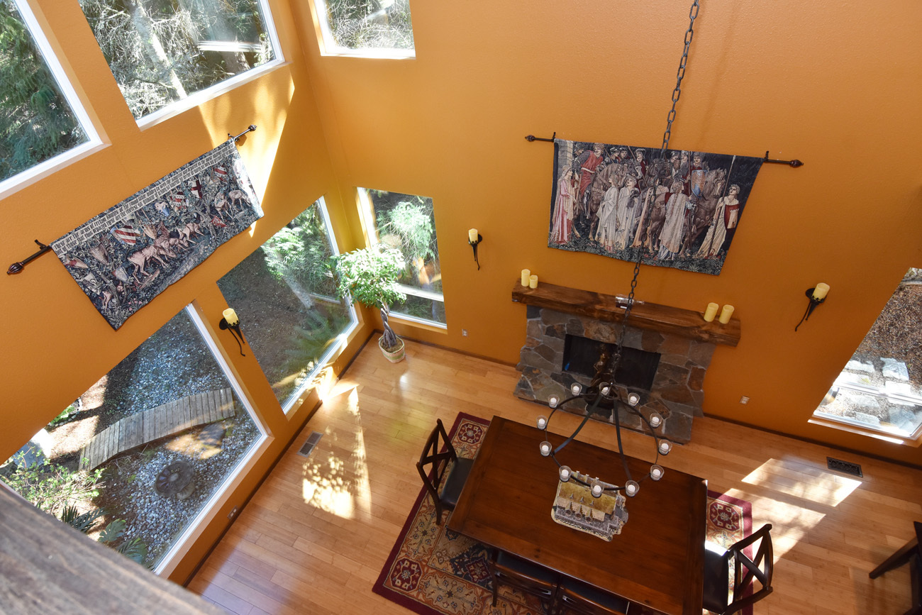 Property Photo: Living & dining room 4518 NE 204th Place  WA 98155 