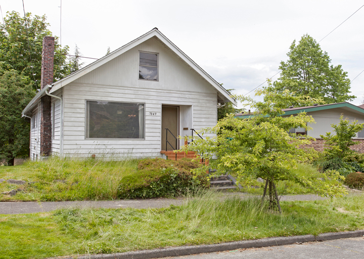 Property Photo: 7049 16th Ave NE WA 98115