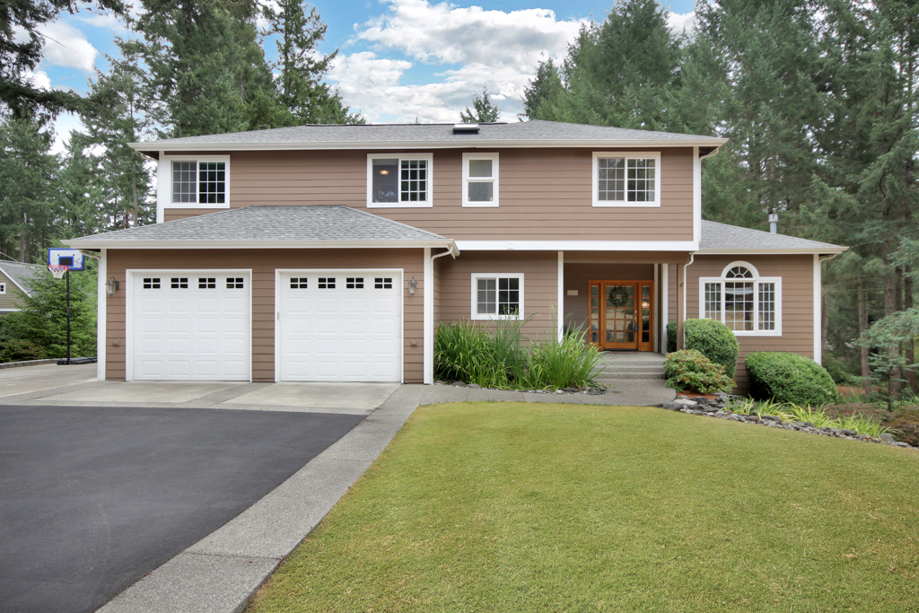 Property Photo:  1427 11th Lane  WA 98333 