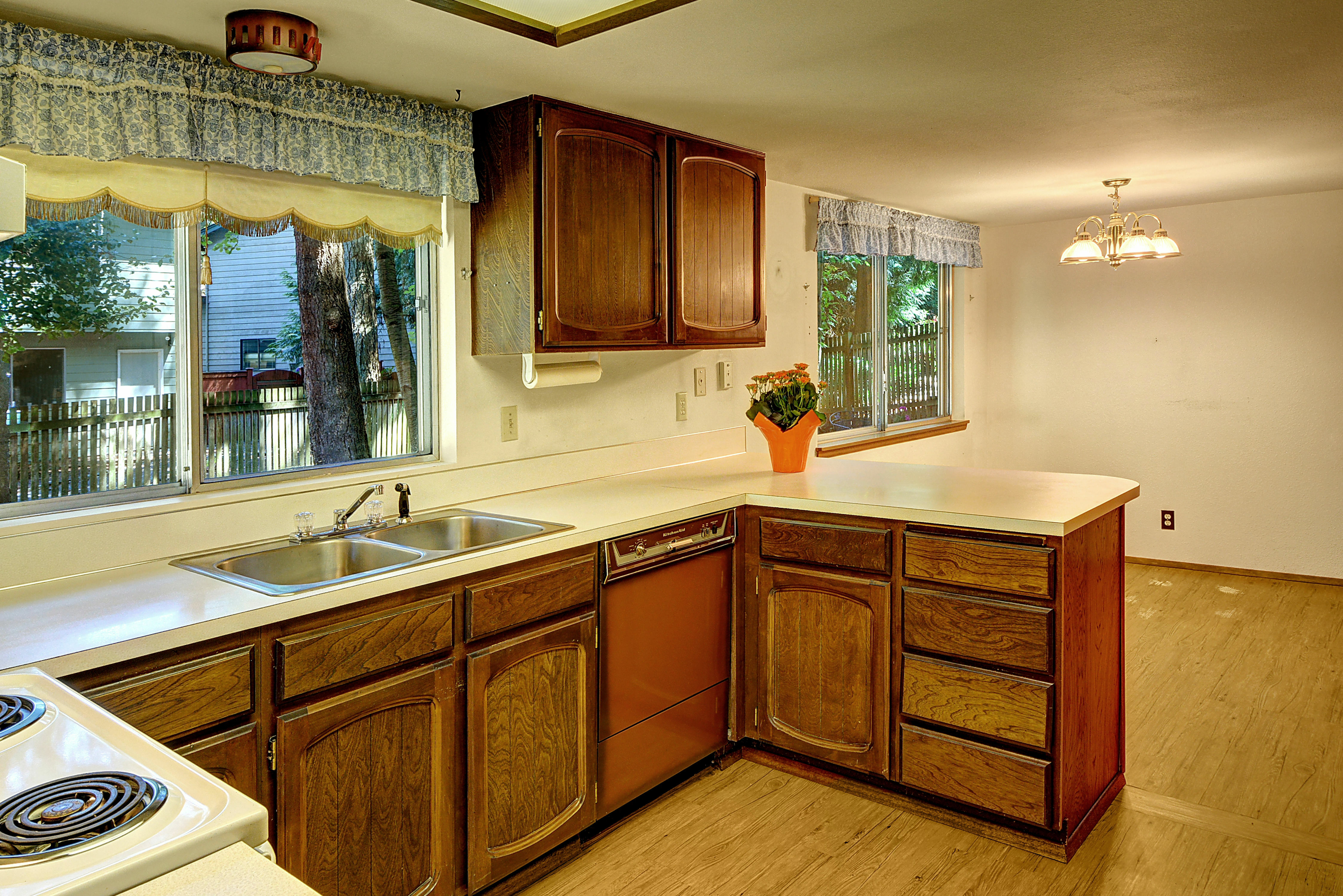 Property Photo: Kitchen with gathering bar and eating nook 10710 NE 144th Place  WA 98034 