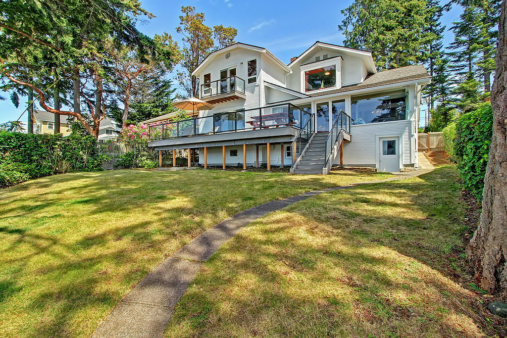 Property Photo:  195 N Sunset Dr  WA 98282 