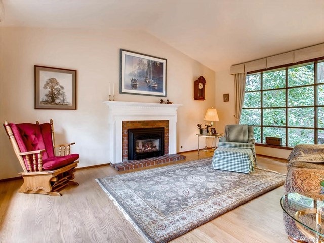 Property Photo: 3620 211th Place NE WA 98074