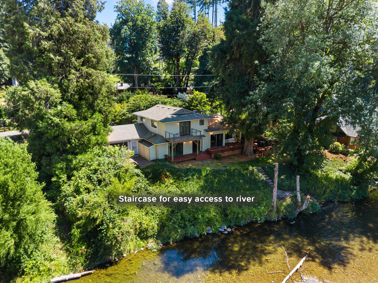 Property Photo:  91050 Leashore Dr  OR 97488 