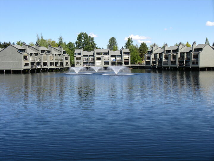 4 Lake Bellevue Dr 111  Bellevue WA 98005 photo