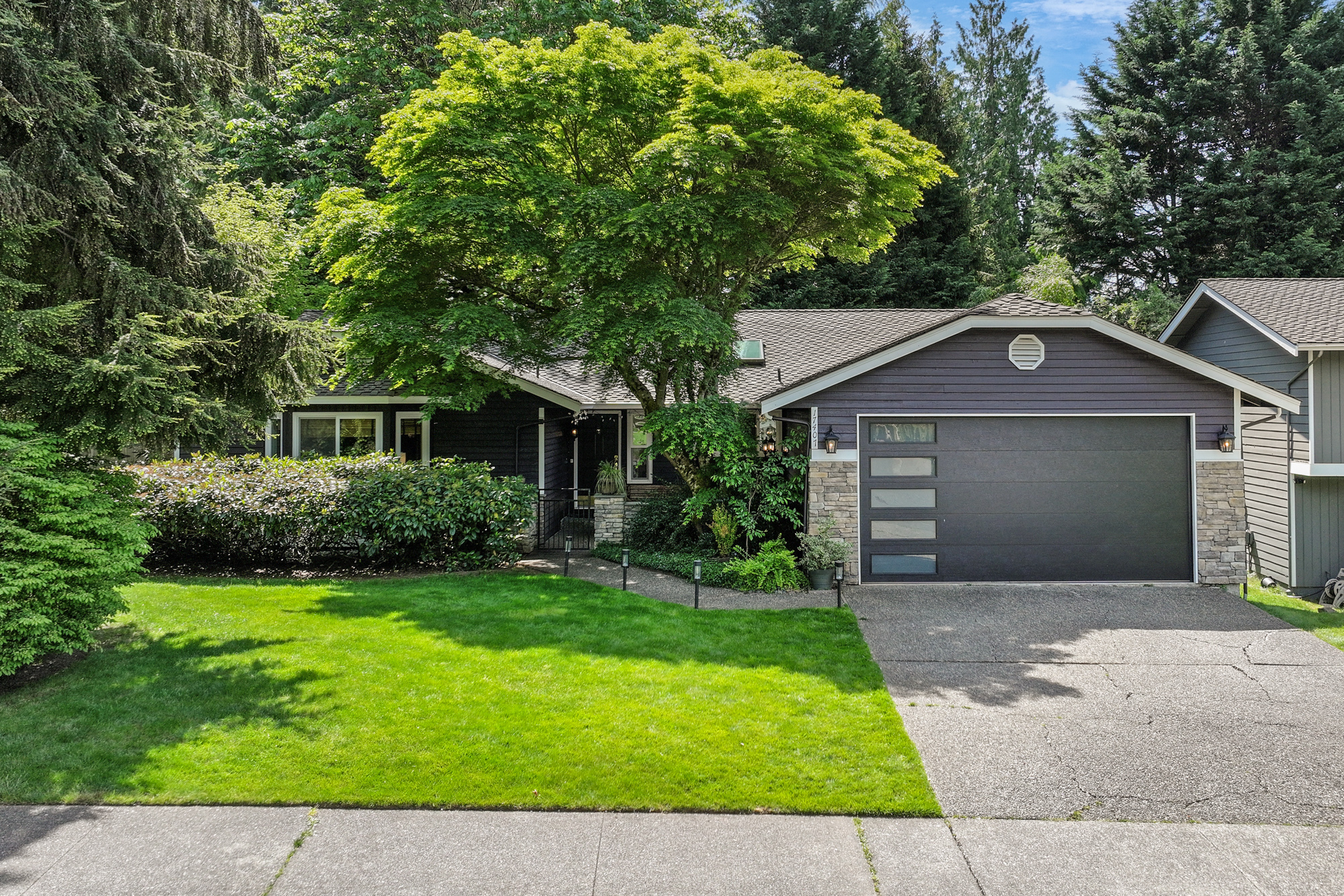 Property Photo: 17407 NE 138th Street WA 98052