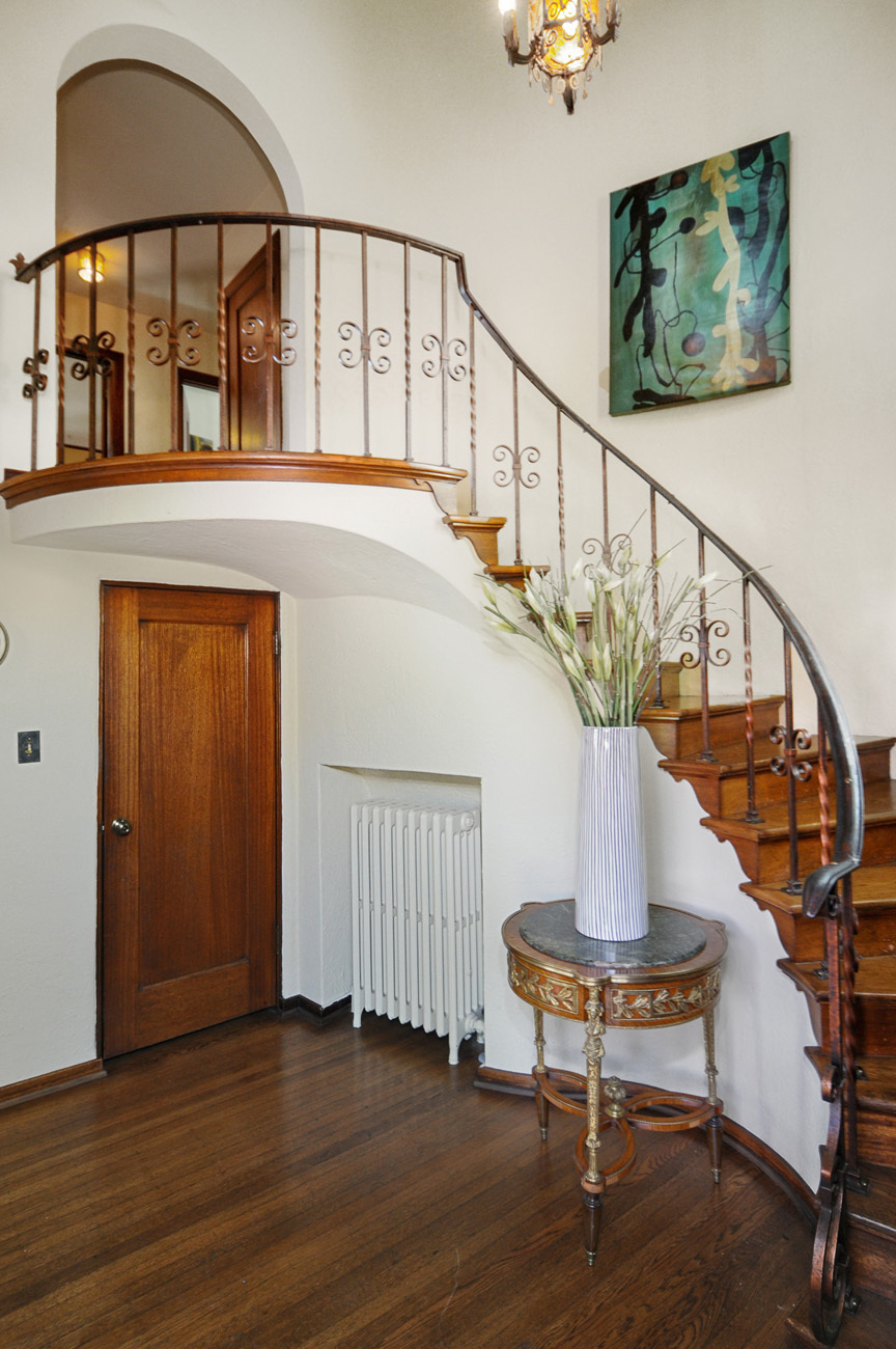 Property Photo: Foyer & staircase 3042 10th Ave W  WA 98119 