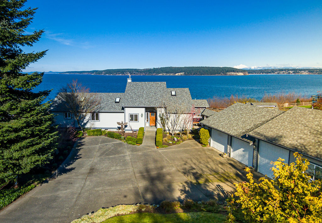Property Photo:  3143  Saratoga Road  WA 98260 