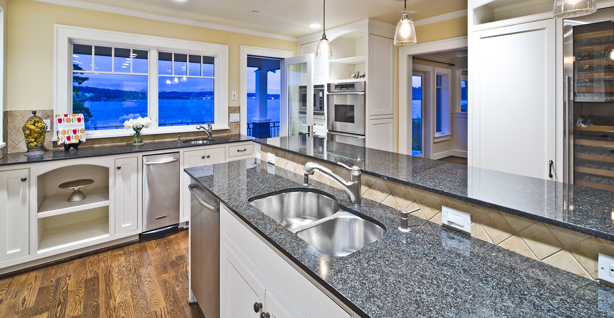 Property Photo: Kitchen 8252 Avalon Dr  WA 98040 